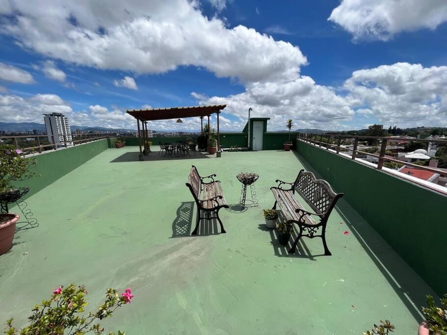 DP4 Spacious apartment, great views of the city Apartment in Guatemala City