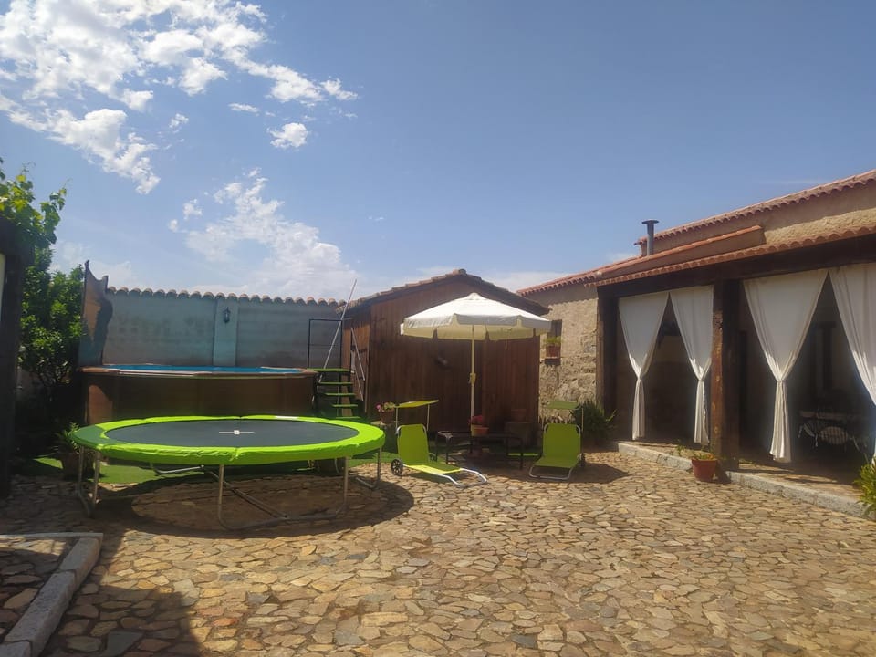 El Cercón de Candelo House in Extremadura, Spain