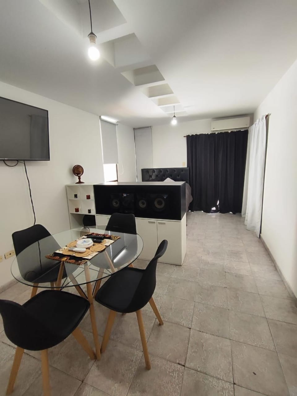 TV and multimedia, Seating area