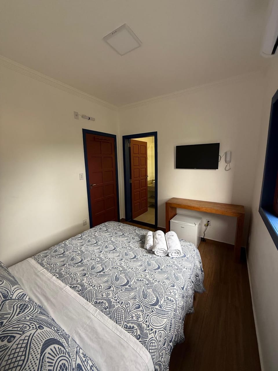 TV and multimedia, Photo of the whole room