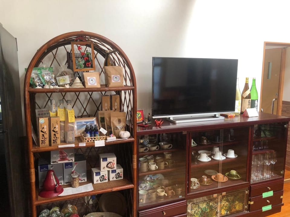 TV and multimedia, Lounge or bar