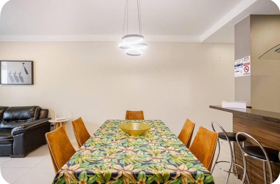 Apto Encantador 30m da Praia dos Ingleses! Apartment in Florianopolis