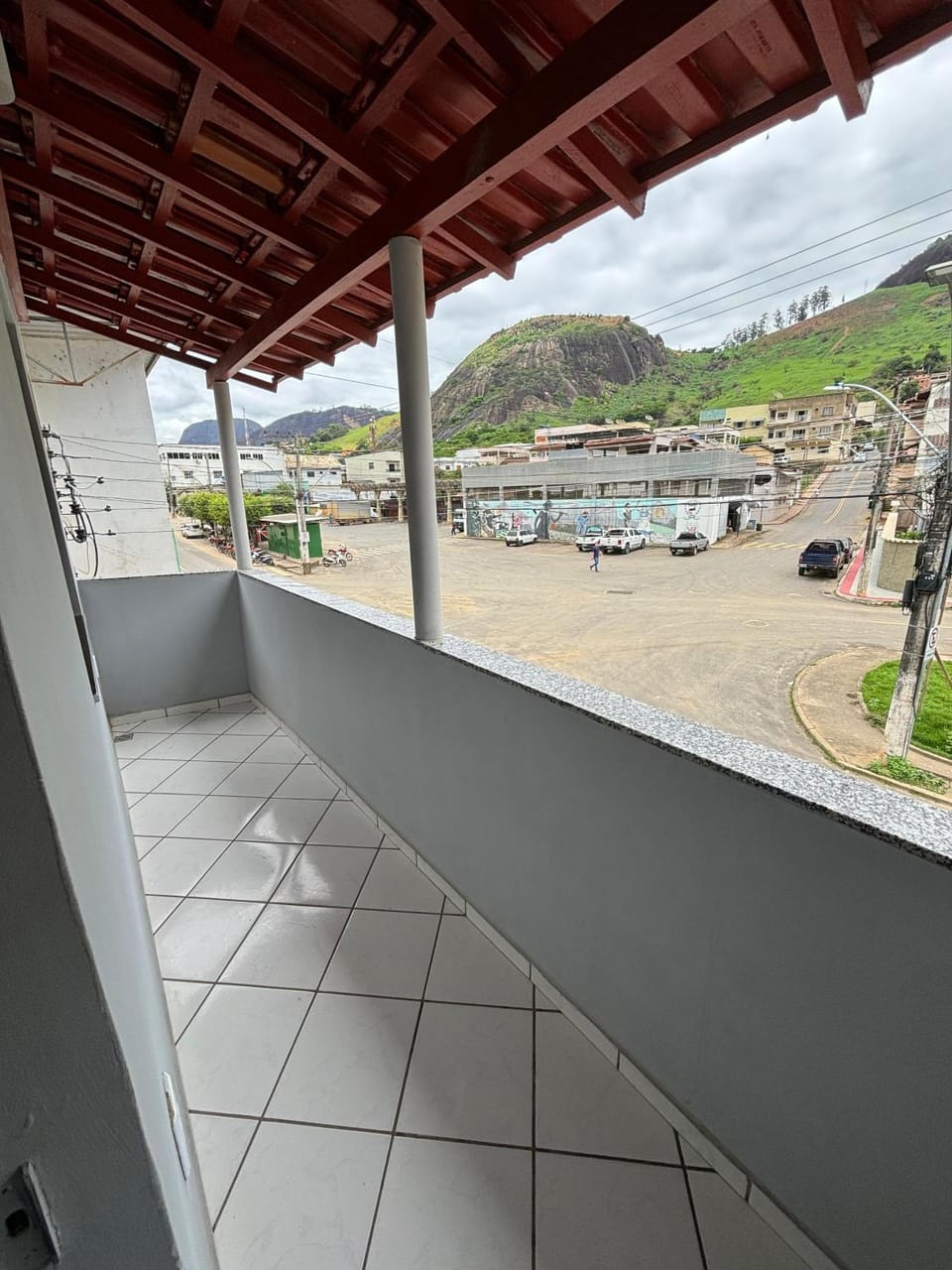 View (from property/room), Balcony/Terrace, Mountain view, Street view
