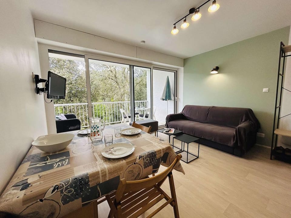 Appartement 2 pièces - 5 couchages avec parking - Proche plage, Le Pouliguen - FR-1-245-195 Apartment in Le Pouliguen