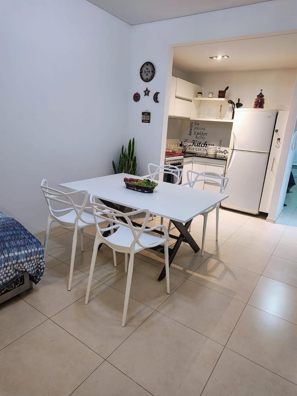 Kitchen or kitchenette, oven