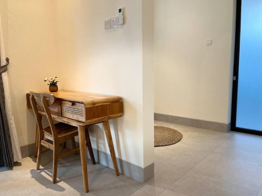 The Dahlia's Villa NEW 3 BR Canggu-Munggu Seseh Villa in North Kuta