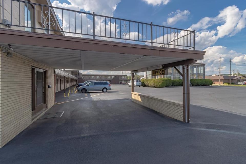 DuBois Manor Motel Motel in Allegheny River