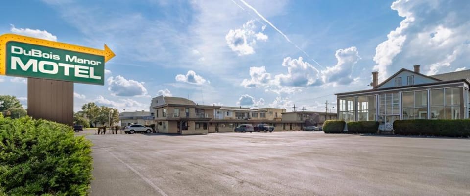 DuBois Manor Motel Motel in Allegheny River