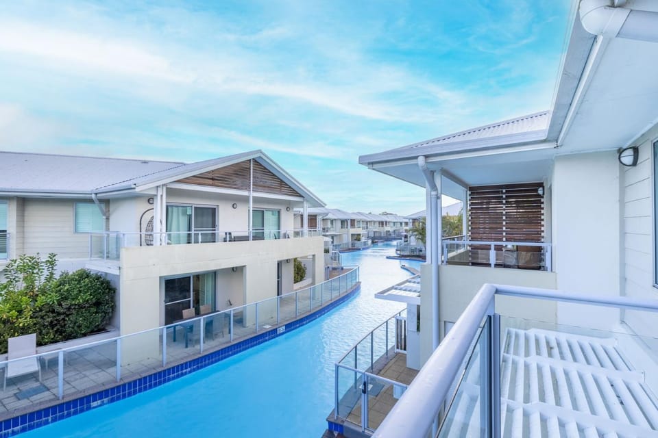 Balcony/Terrace, Swimming pool