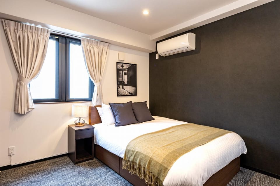 Bed, Bedroom, air conditioner