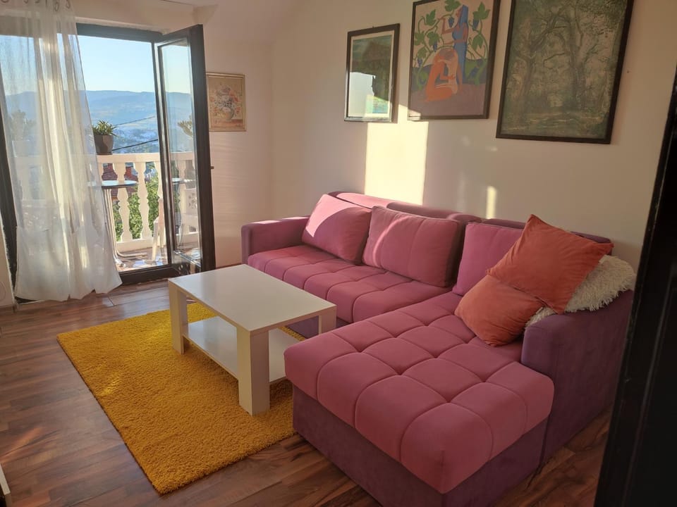 Natural landscape, Living room, Seating area