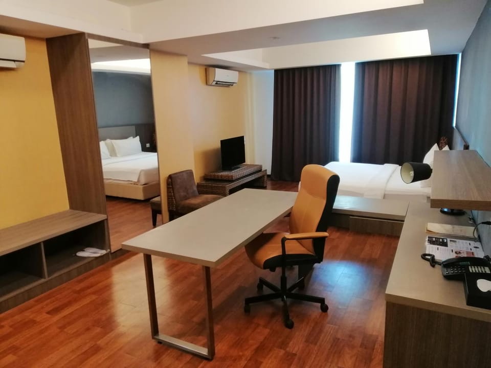 Bedroom, air conditioner
