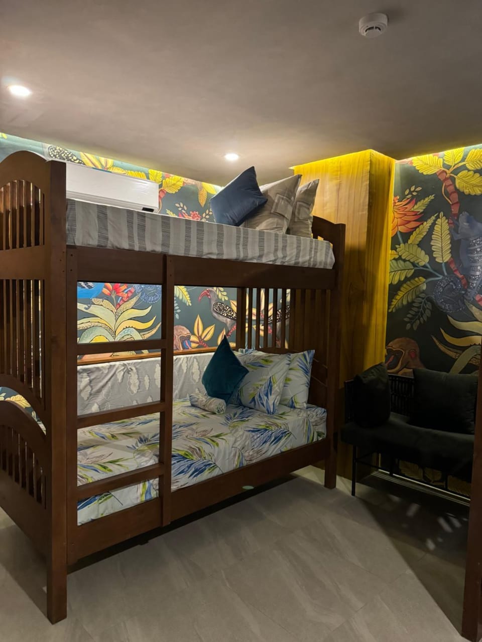 bunk bed