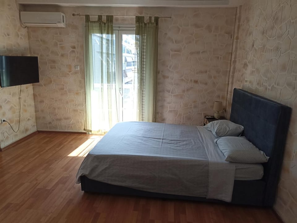 Penth3 Apartment in Athens