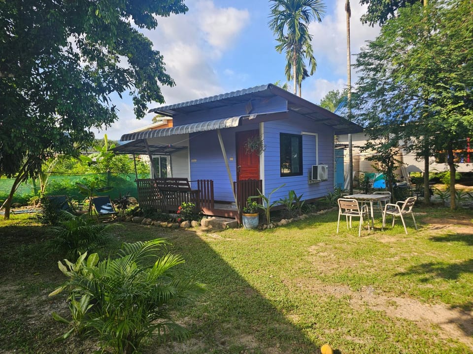 Property building, Natural landscape, Garden, Garden view