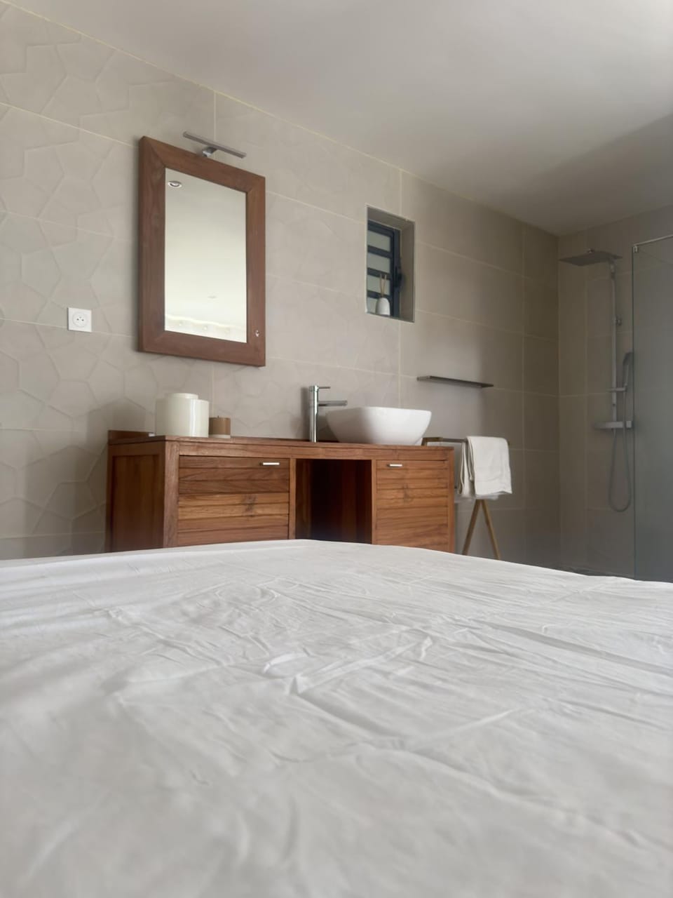 Bathroom, Photo of the whole room