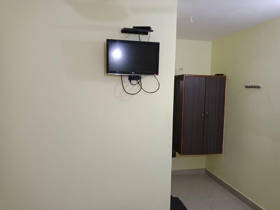 TV and multimedia, wardrobe
