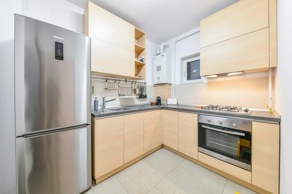 Kitchen or kitchenette, oven, stove