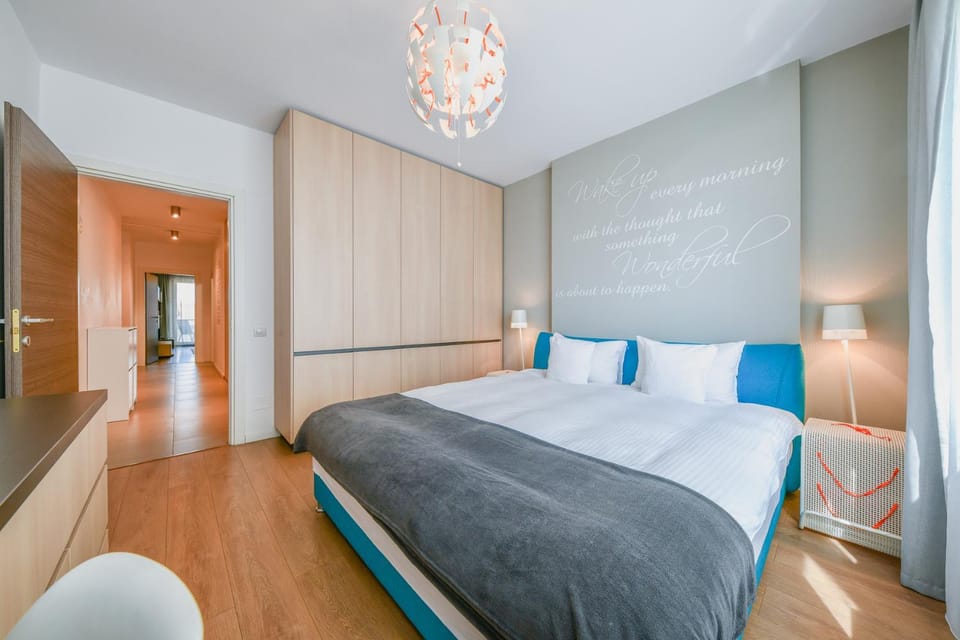 Bed, Photo of the whole room, Bedroom, wardrobe