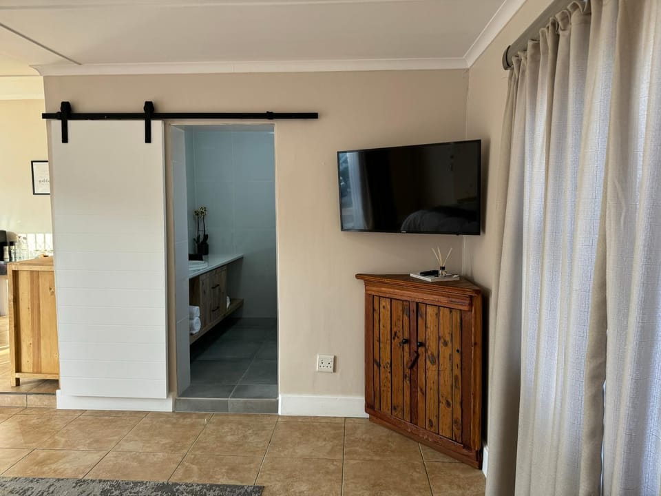 TV and multimedia, Bedroom