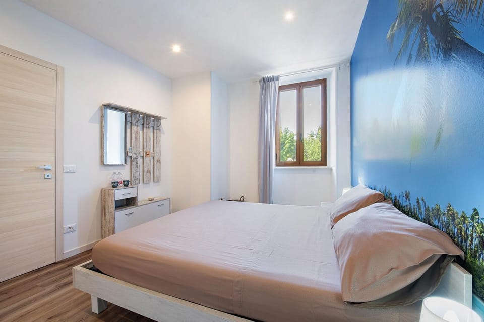 Living room, Bedroom