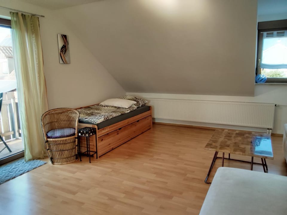 Bed, Living room