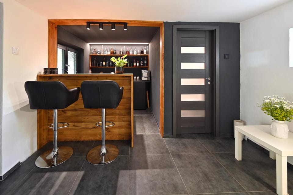 Lounge or bar