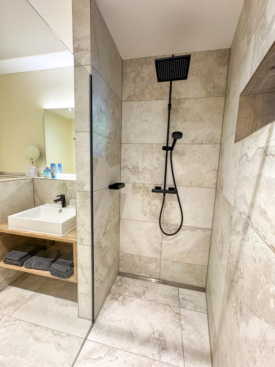 Shower, Bathroom