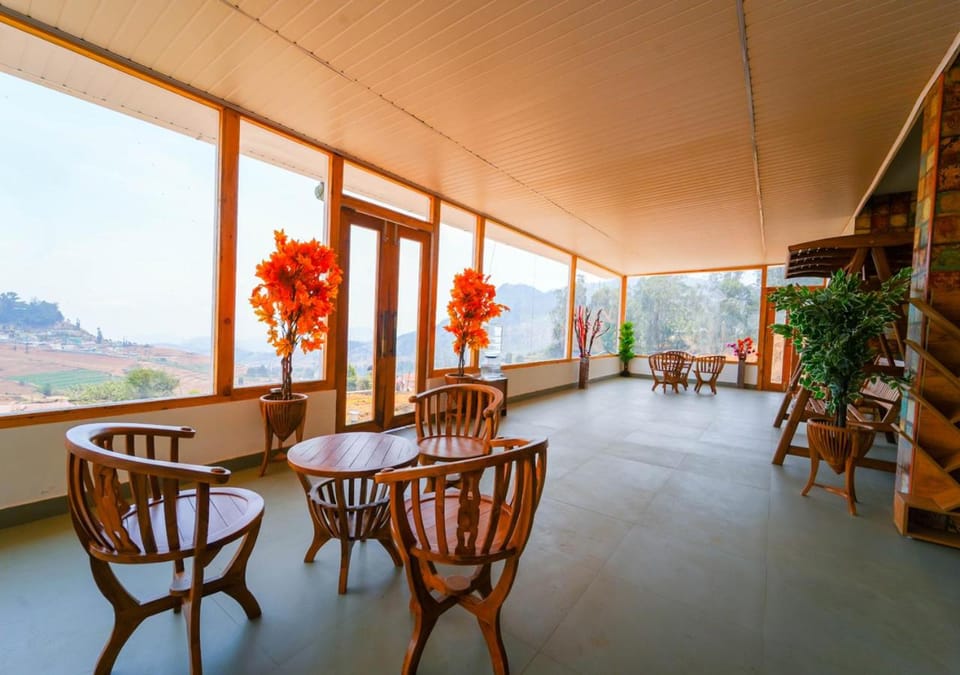 Natural landscape, View (from property/room), Balcony/Terrace, Living room, Seating area