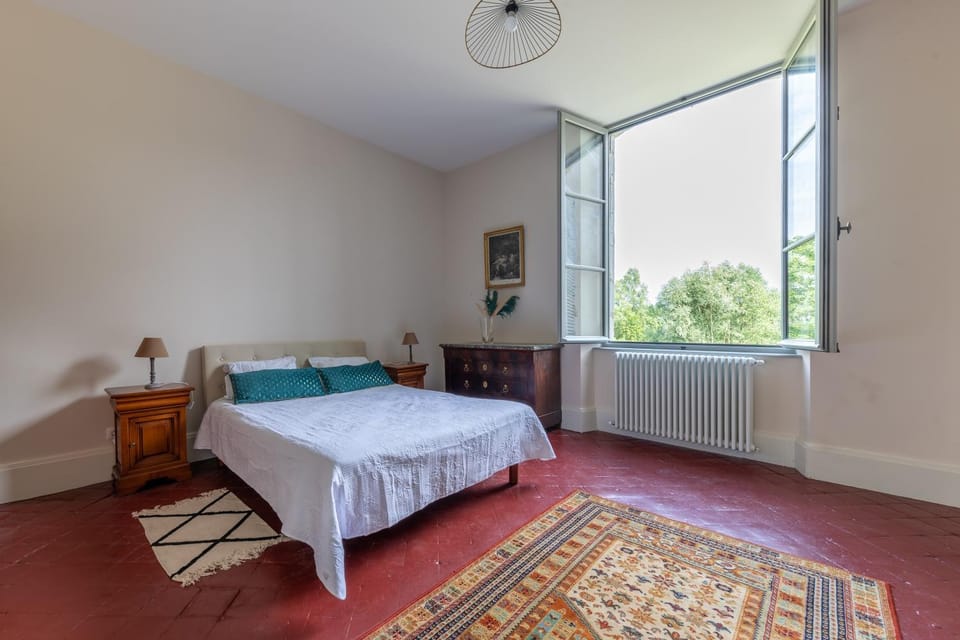Bed, Bedroom