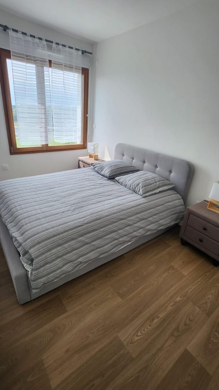 appartement 3pieces 5min gare val d'europe Apartment in Île-de-France