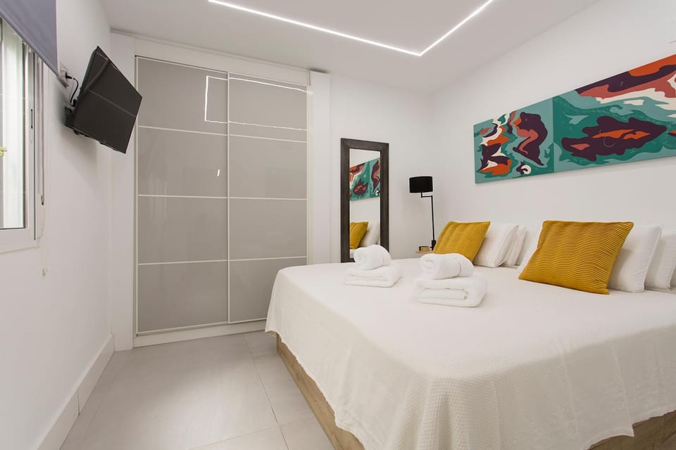 Bed, Bedroom