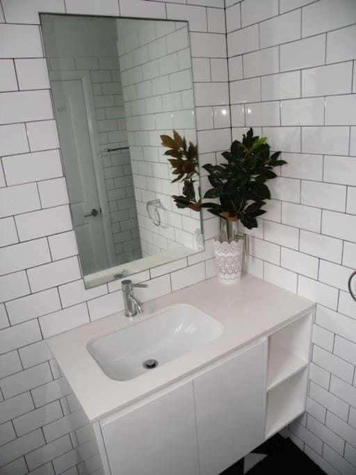 Trendy Beach Studio Apartment in Lennox Head