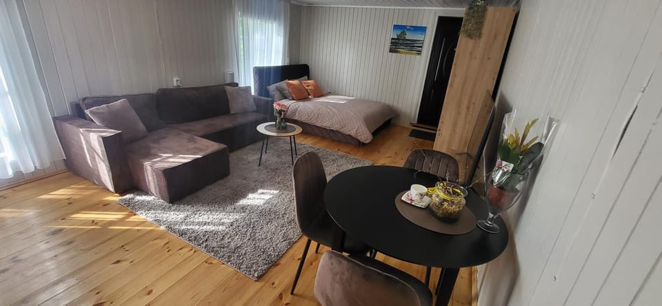 Sodyba pas Babą - Apartamentai "EGLYNAS" Šventoji Apartment in Palanga
