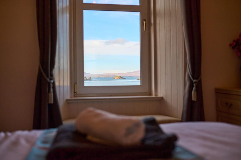 Bed, Natural landscape, Bedroom, Mountain view