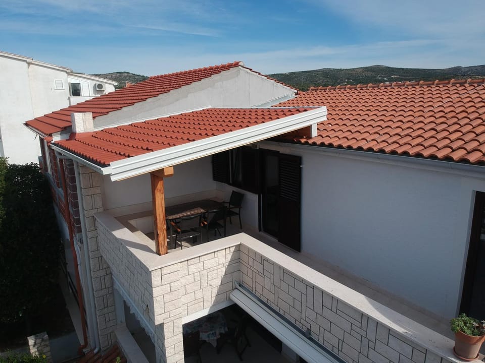 Property building, View (from property/room), Balcony/Terrace