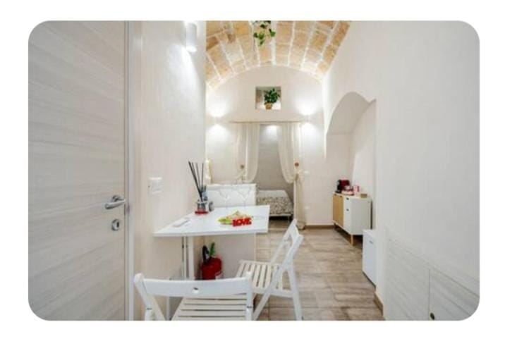 Suite Maison Rouge Bed and Breakfast in Polignano a Mare