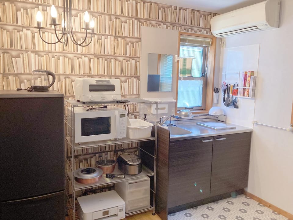 Communal kitchen, kitchen