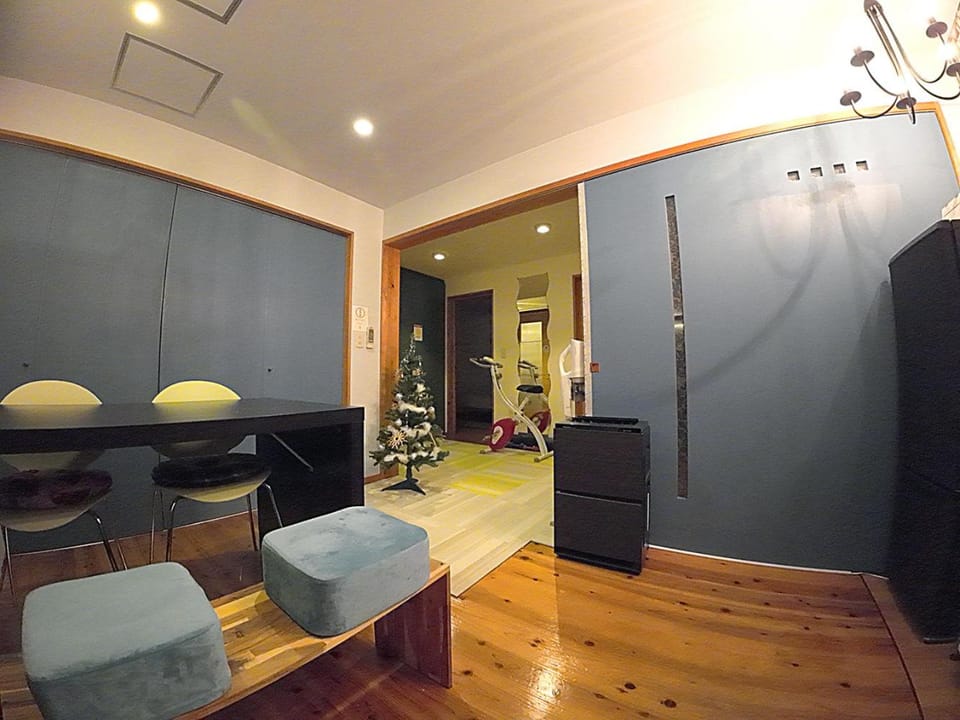 Living room, Internal: Not applicable to any particular room