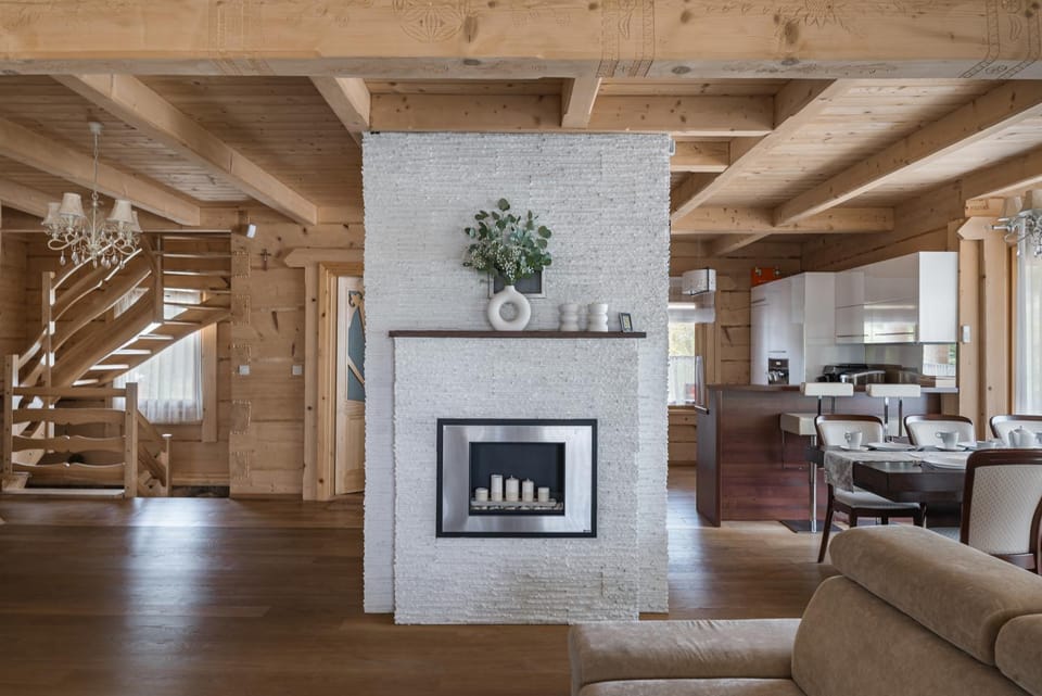 View (from property/room), View (from property/room), Kitchen or kitchenette, Living room, Other, Other, Other, Decorative detail, Decorative detail, Seating area, Dining area, fireplace, fireplace