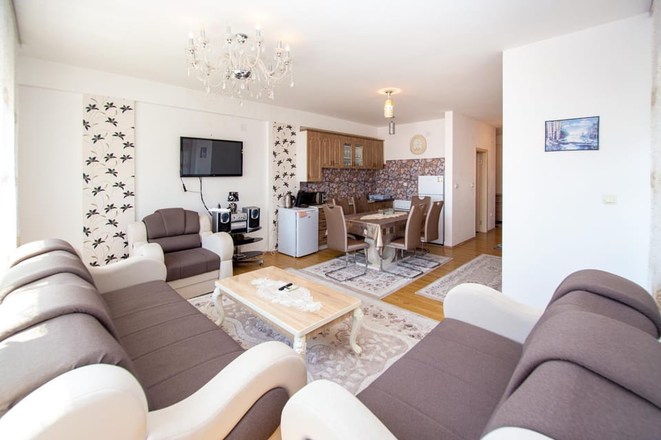 Sea view Lazi Apartment in Budva