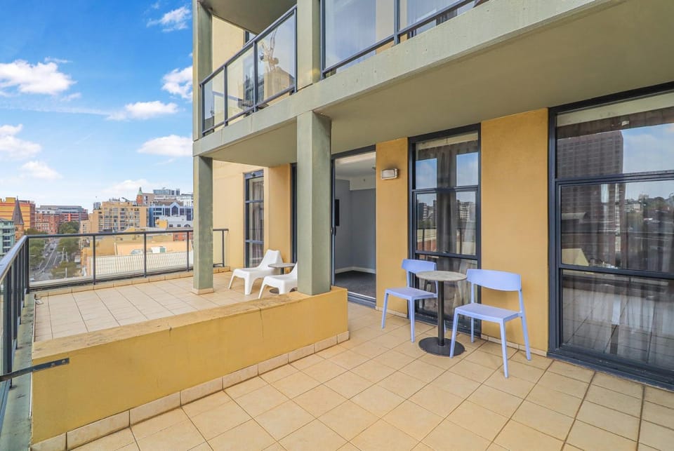 KozyGuru | Haymarket | Amazing View& Best Location Apartment in Surry Hills