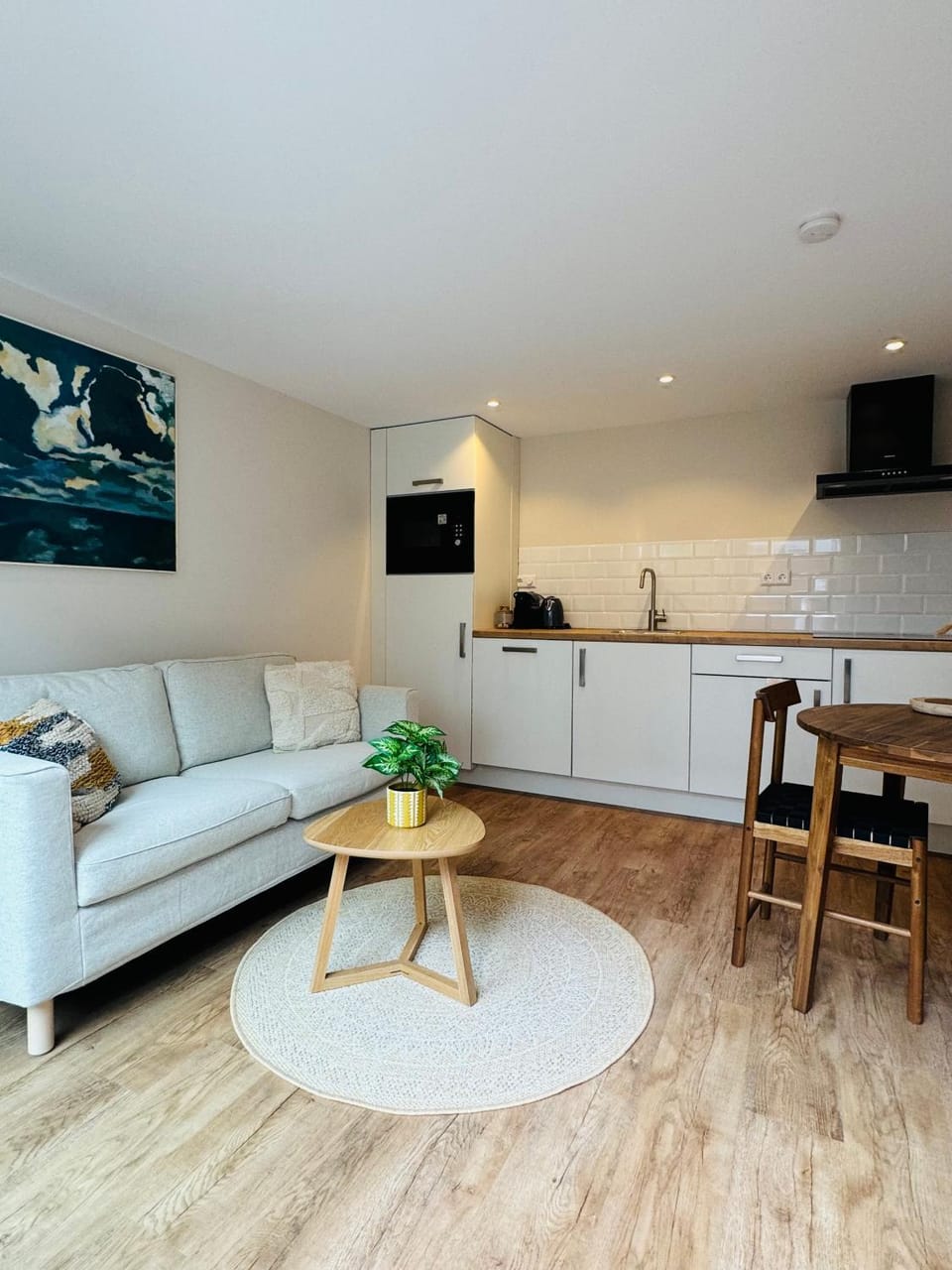 Kitchen or kitchenette, Living room, Dining area