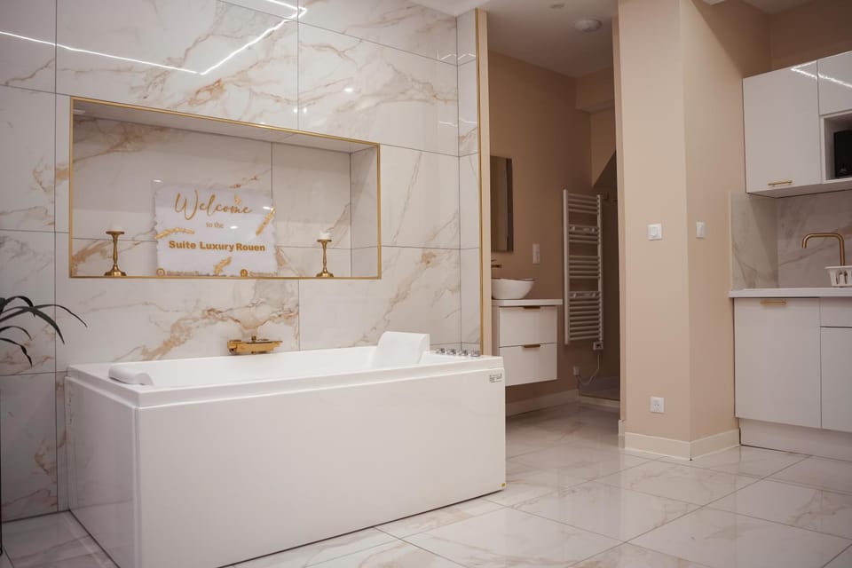 Suite Luxury Rouen Apartment in Rouen