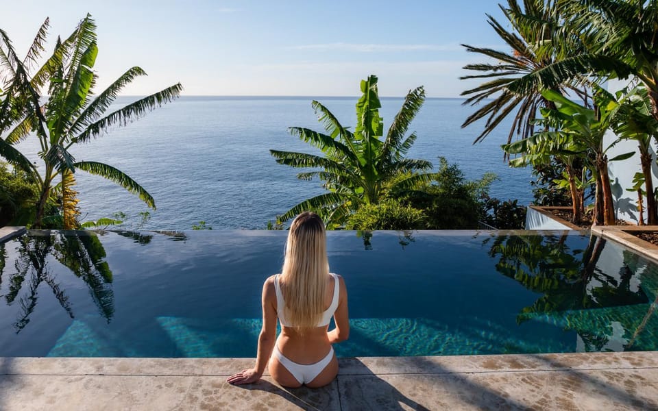 Balcony/Terrace, Sea view, Swimming pool