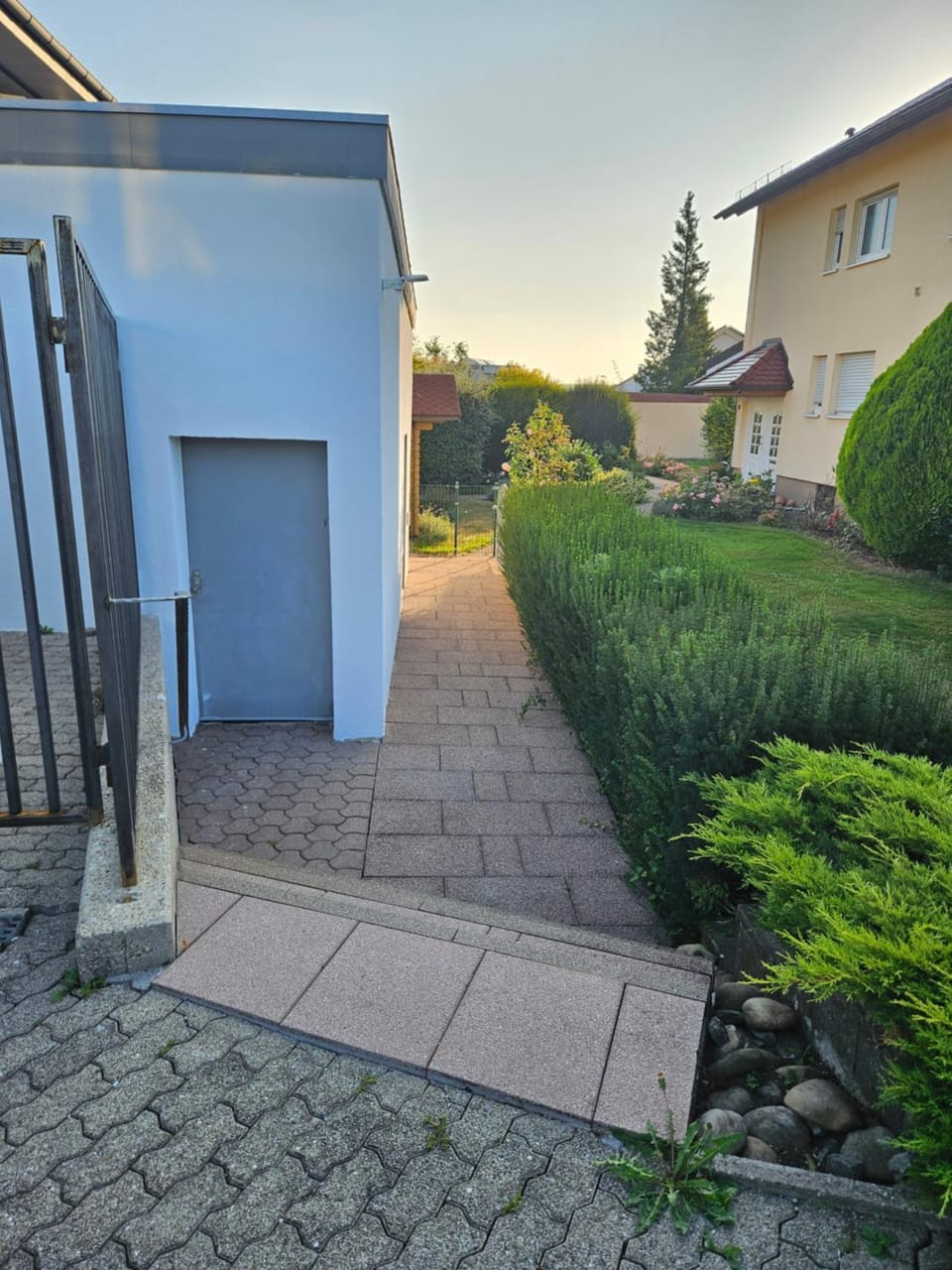Facade/entrance