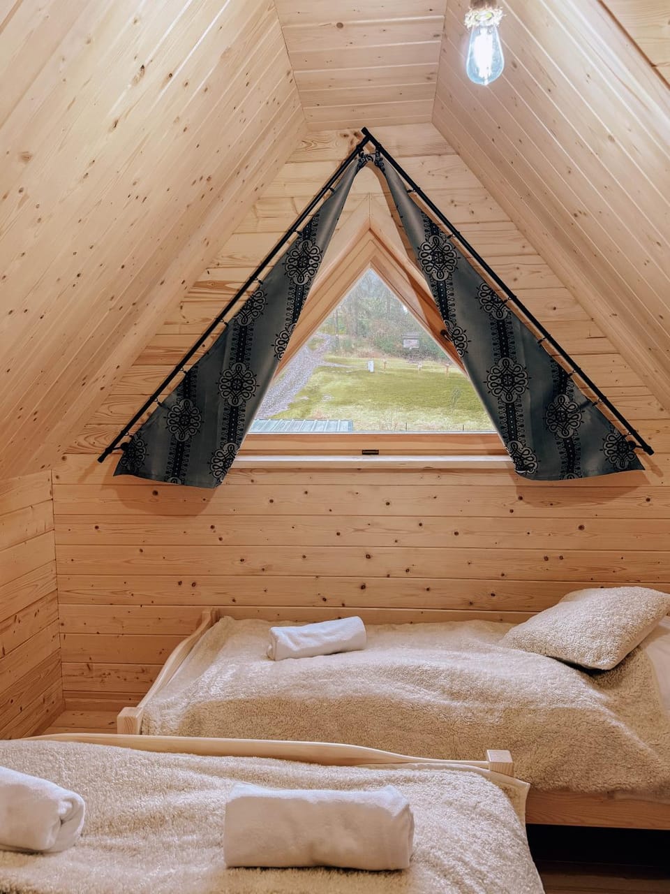Bed, View (from property/room), View (from property/room), Other, Other, Other, Photo of the whole room, Bedroom, towels, towels