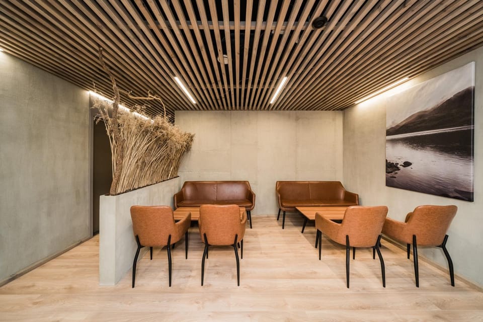 Communal lounge/ TV room