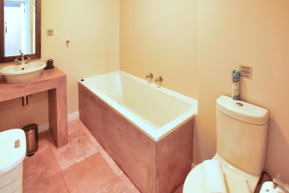 Bathroom, Bath