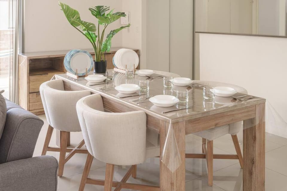 KozyGuru | Hillsdale | 3 Bedroom APT Apartment in Sydney